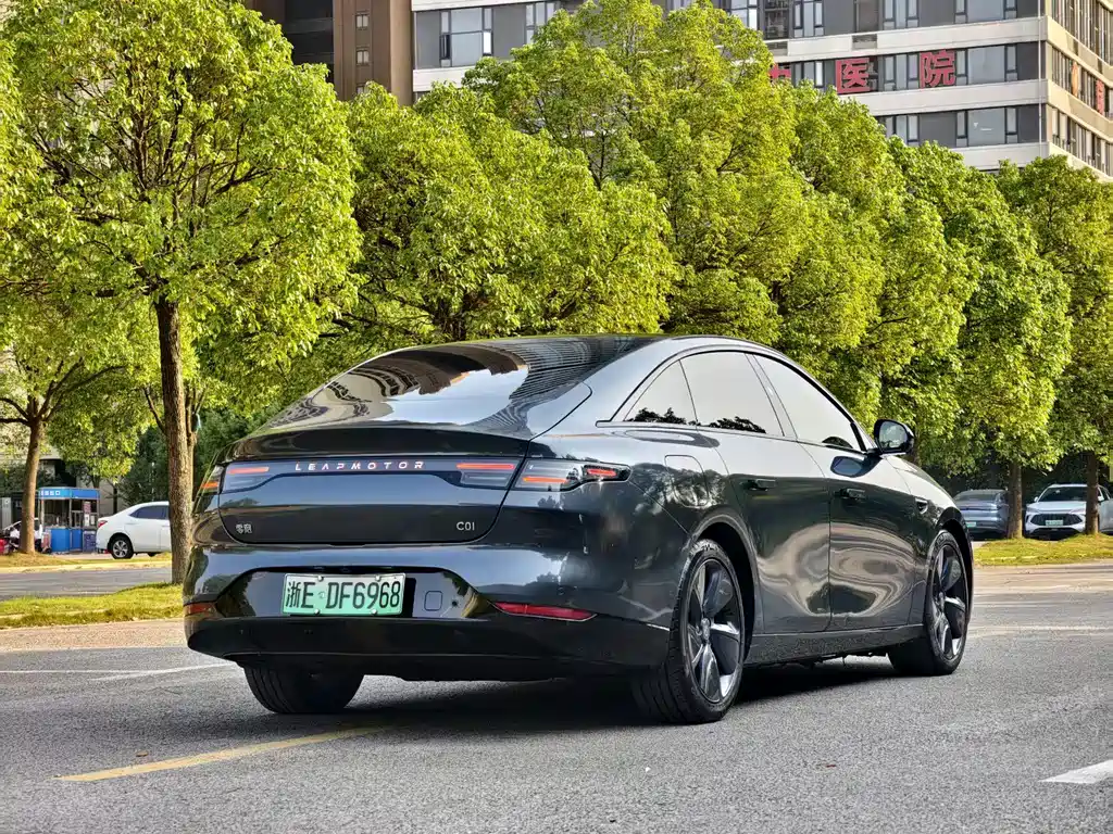 Leapmotor Leapmotor C01 — миниатюра 7