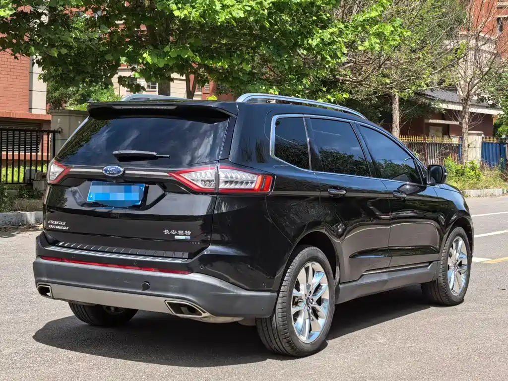 Ford Edge 2015 2.0T GTDi
