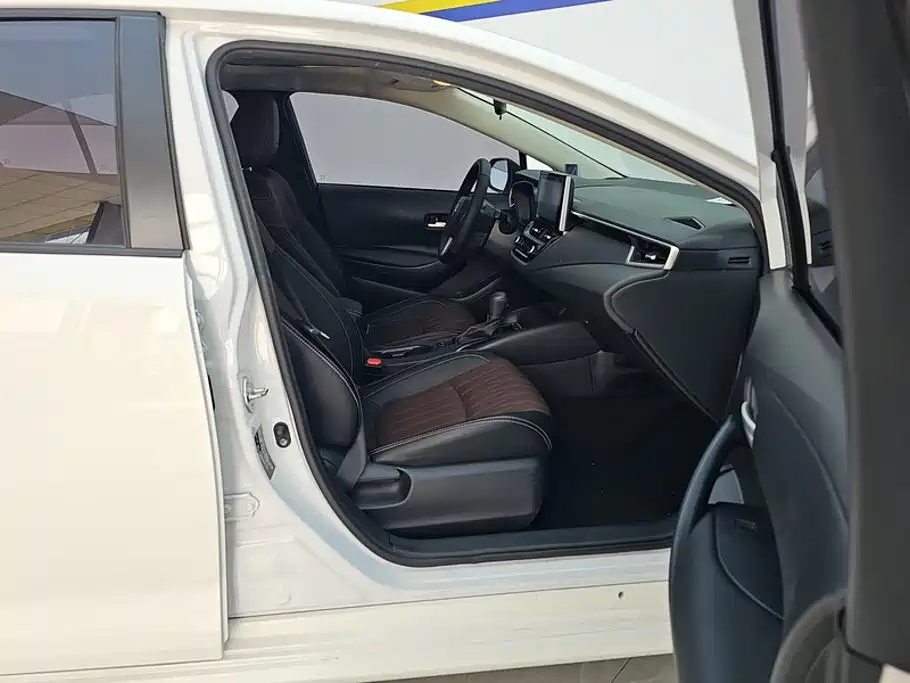 Toyota Corolla — миниатюра 8