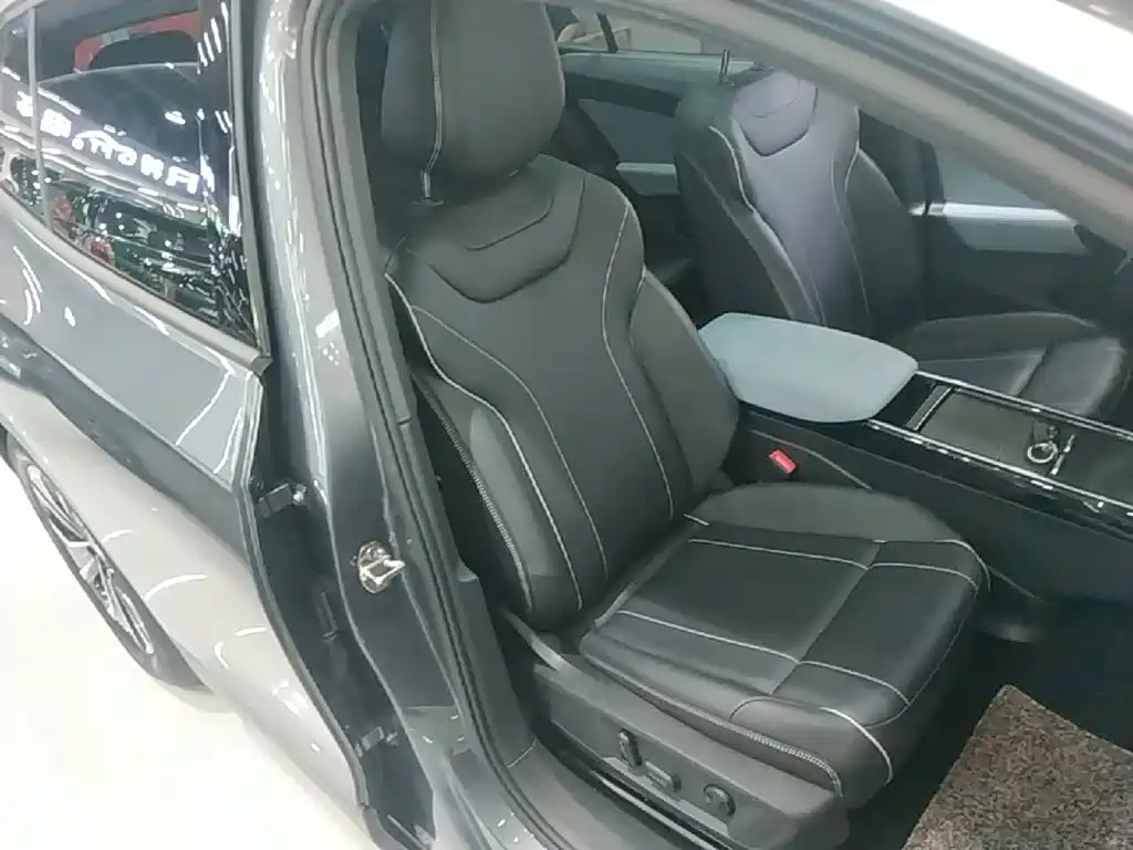 Volkswagen ID.4 X — миниатюра 25