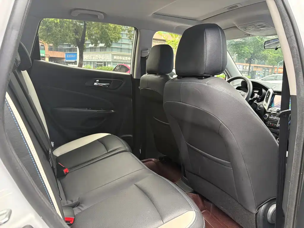 Changan CS15EV — миниатюра 5