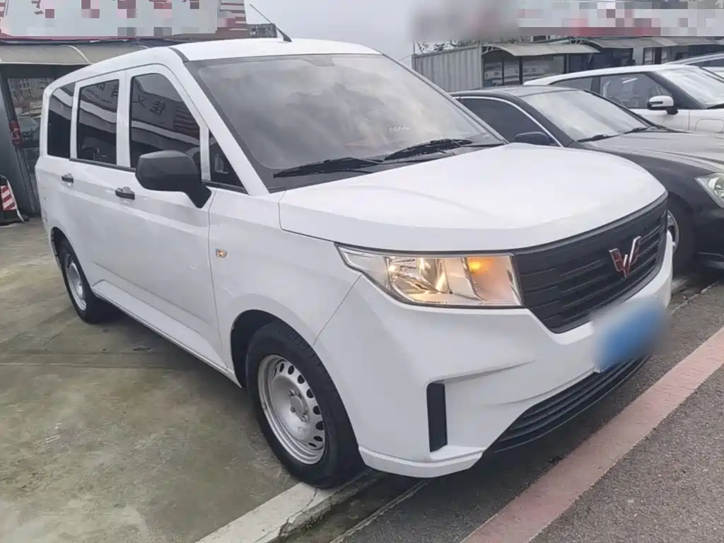 Wuling Hongguang PLUS — миниатюра 4