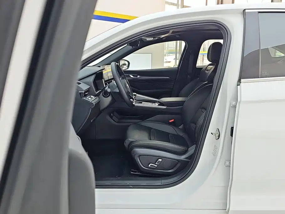 Geely Xingrui — миниатюра 9