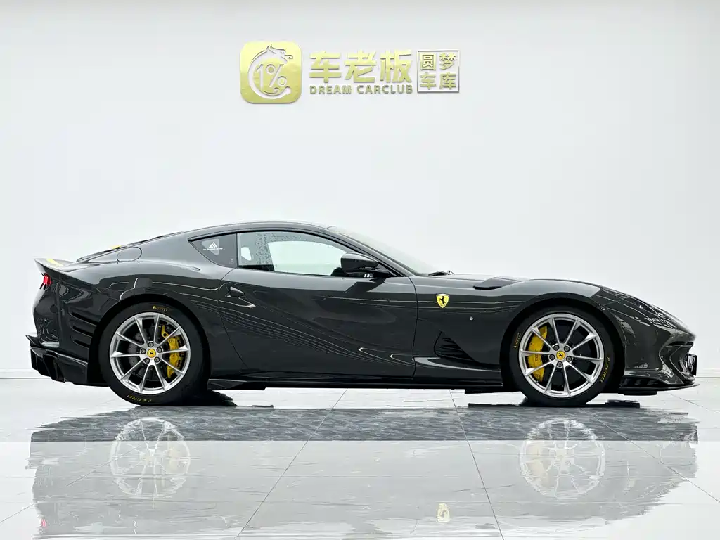 Ferrari 812 2021 Competizione