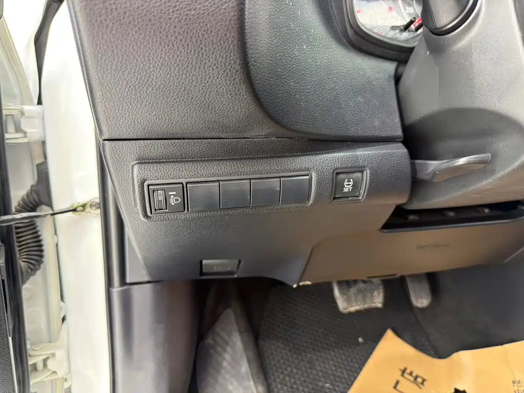 Toyota Levin TNGA 1.5L CVT Progressive Edition, фото 8