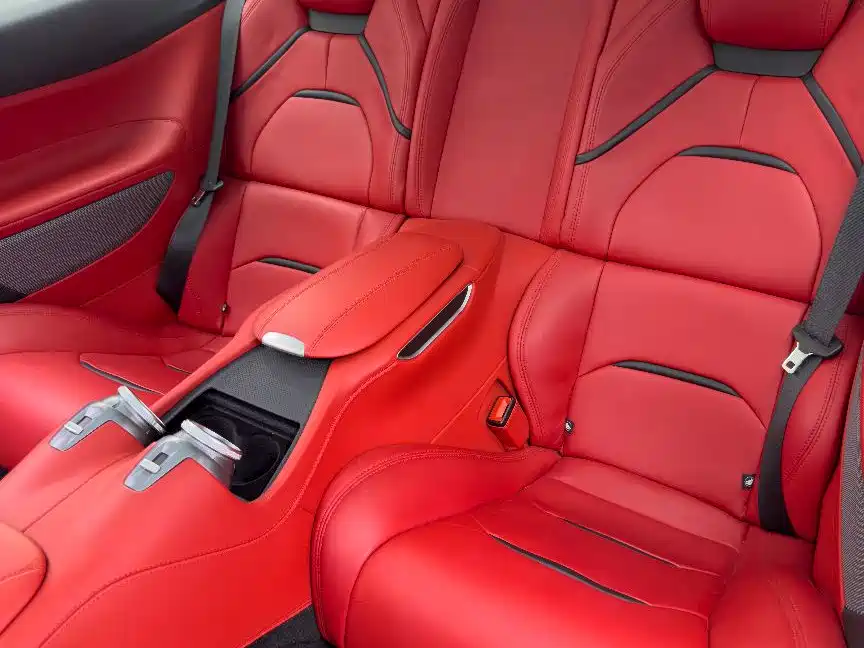 Ferrari GTC4Lusso — миниатюра 27