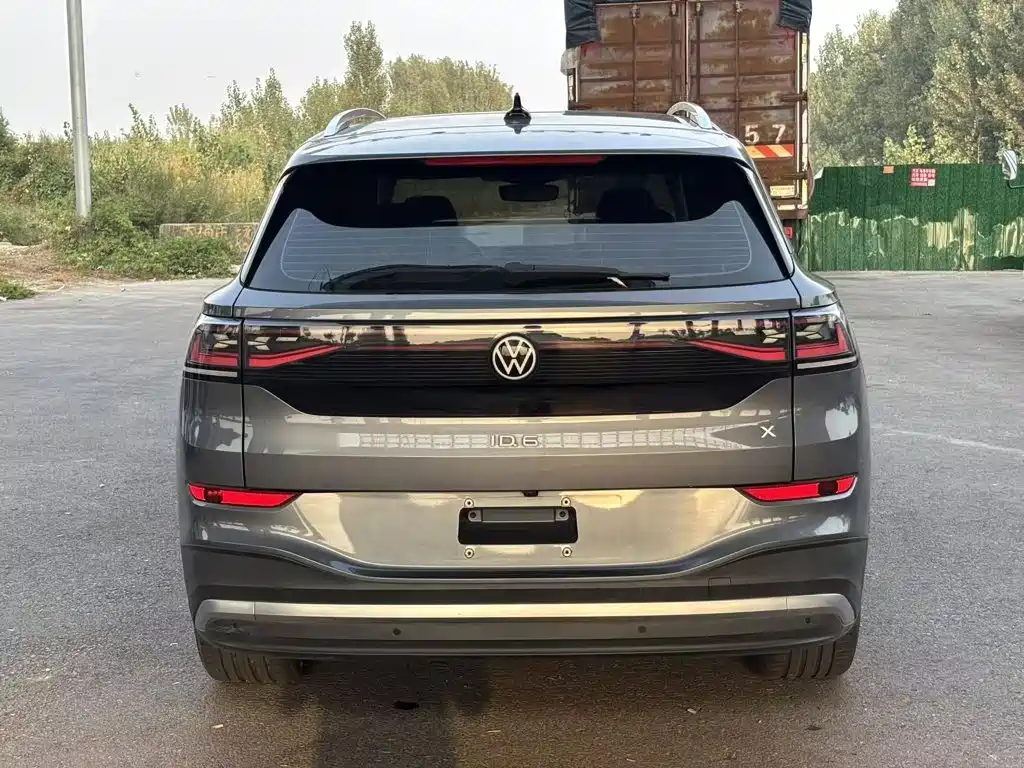 Volkswagen ID.6 X — миниатюра 6