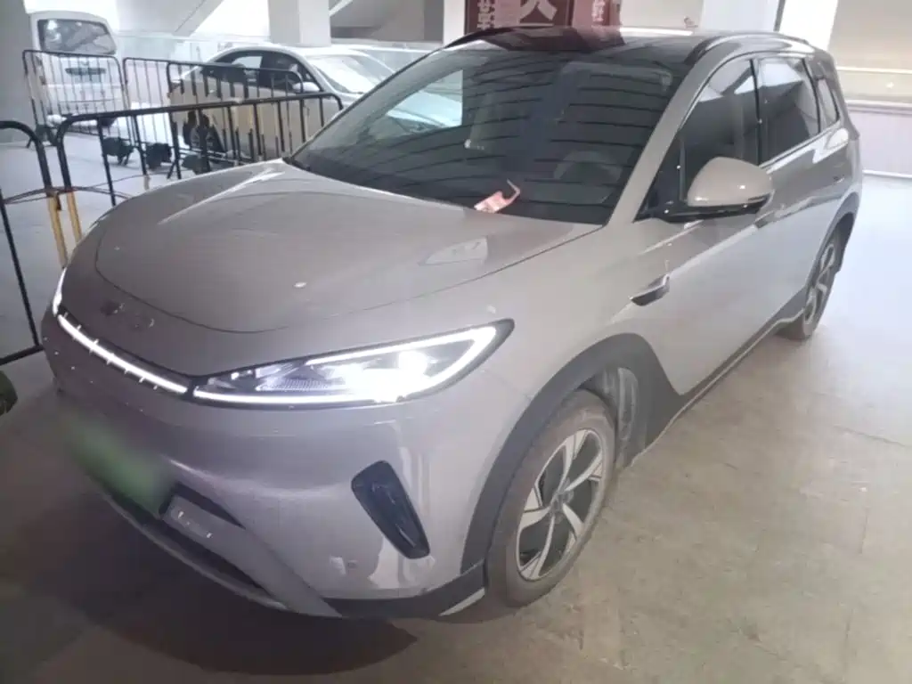 BYD Sealion 05 EV — миниатюра 2