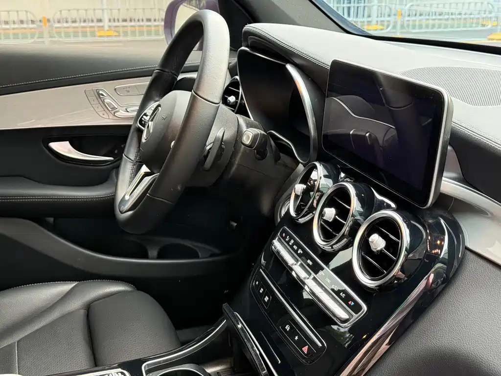 MERCEDES-BENZ GLC COUPE