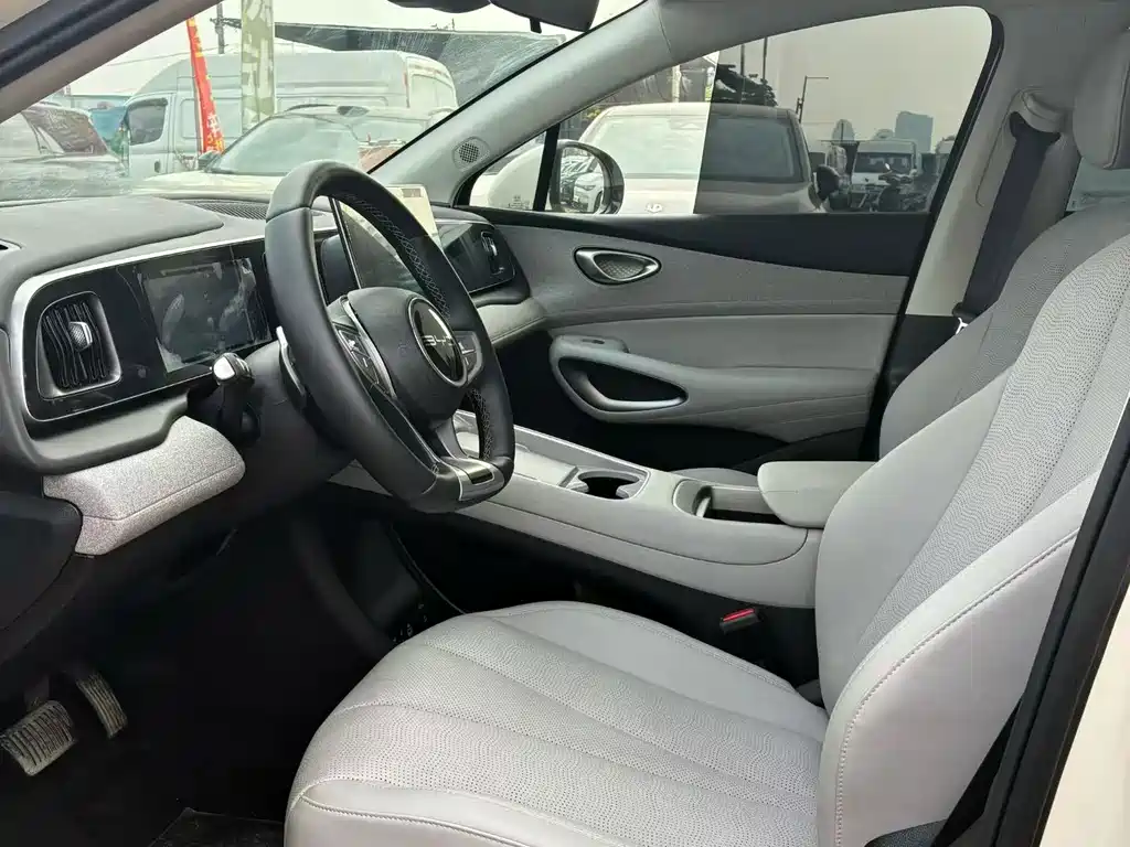 BYD Sealion 05 EV — миниатюра 4