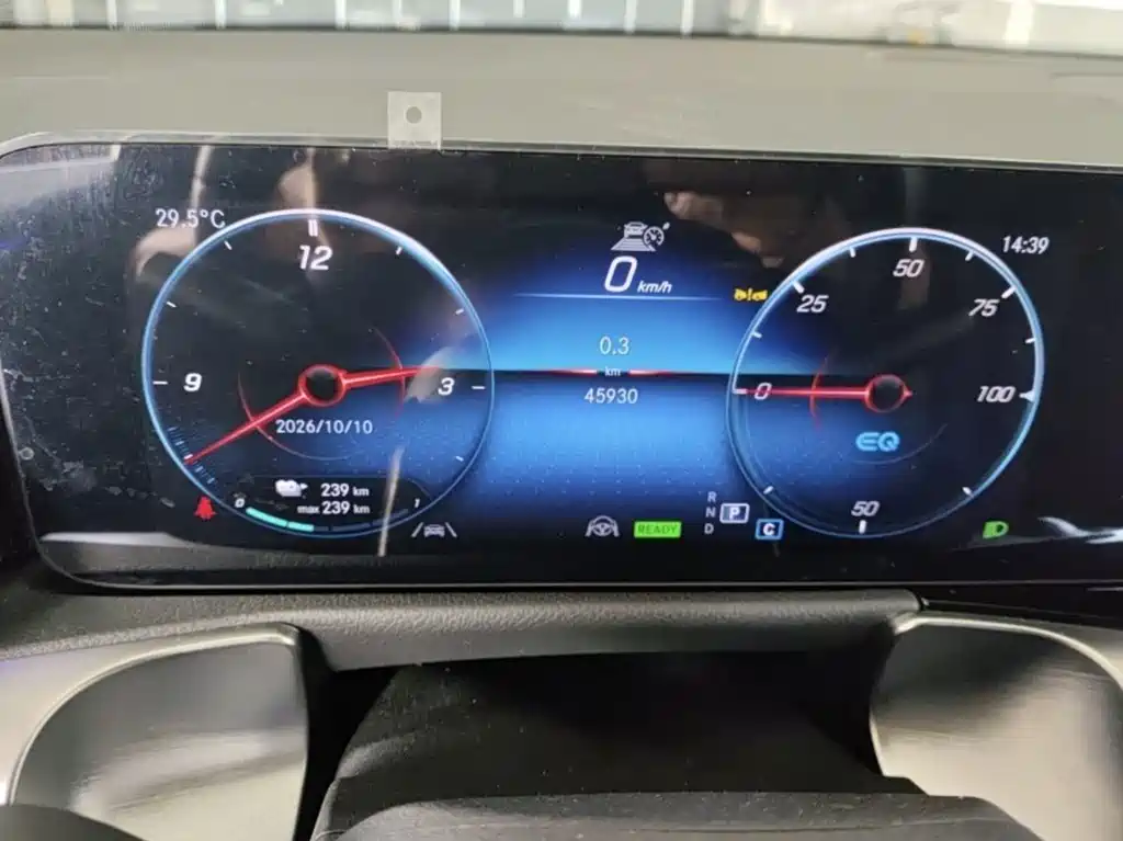 Mercedes-Benz EQB — миниатюра 7