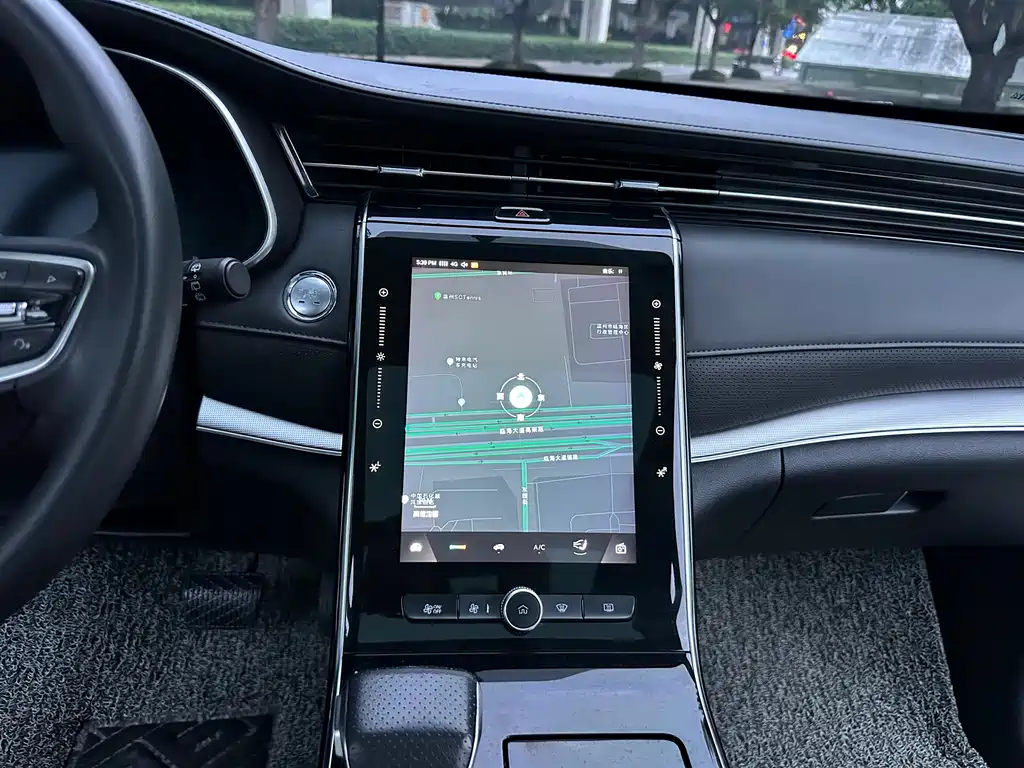 Roewe RX5 MAX — миниатюра 14
