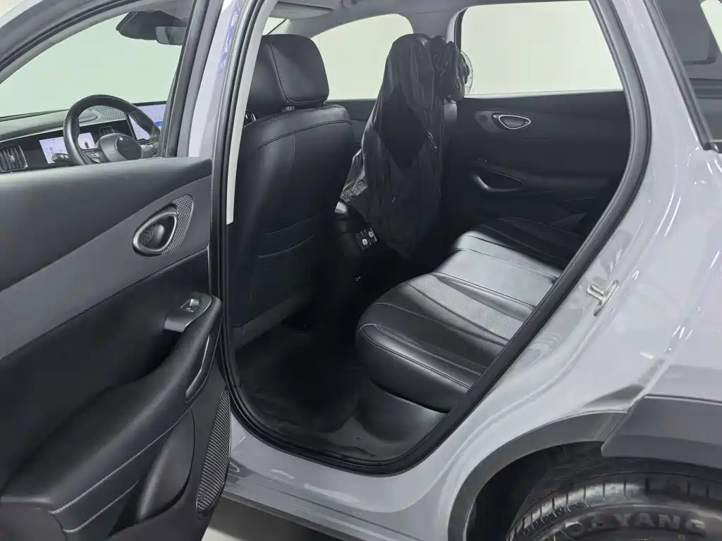 BYD Sealion 05 EV — миниатюра 21