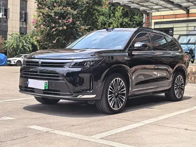 AITO M7