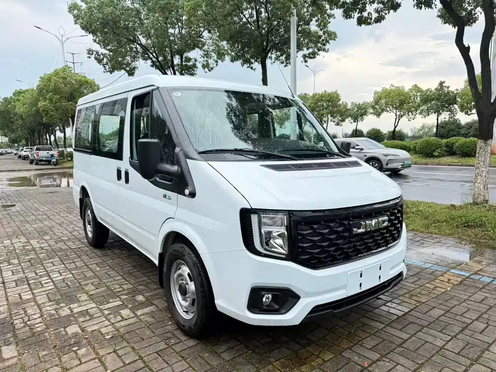 JMC JMC Fushun — миниатюра 3