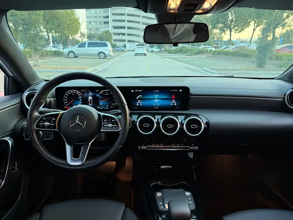 MERCEDES-BENZ A CLASS