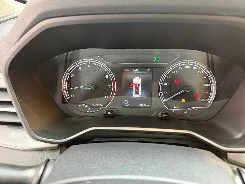 GEELY AUTOMOBILE VISION X6