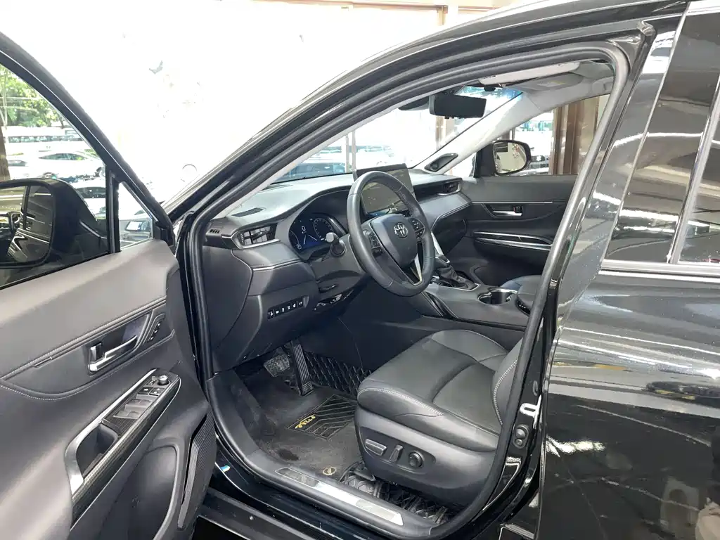 Toyota Venza 2023 2.5L