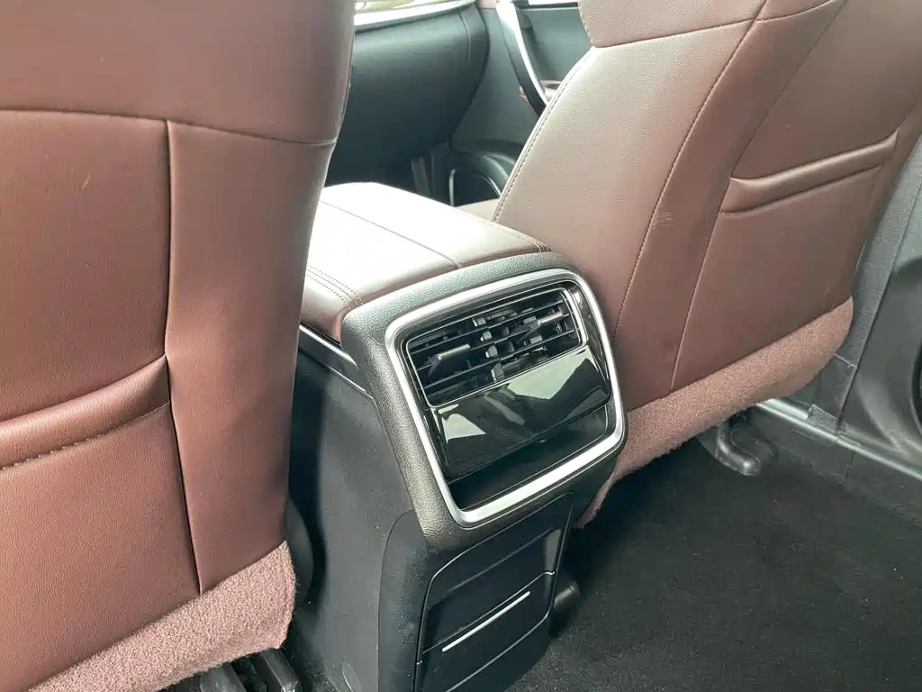 Geely Jia Ji New Energy — миниатюра 13