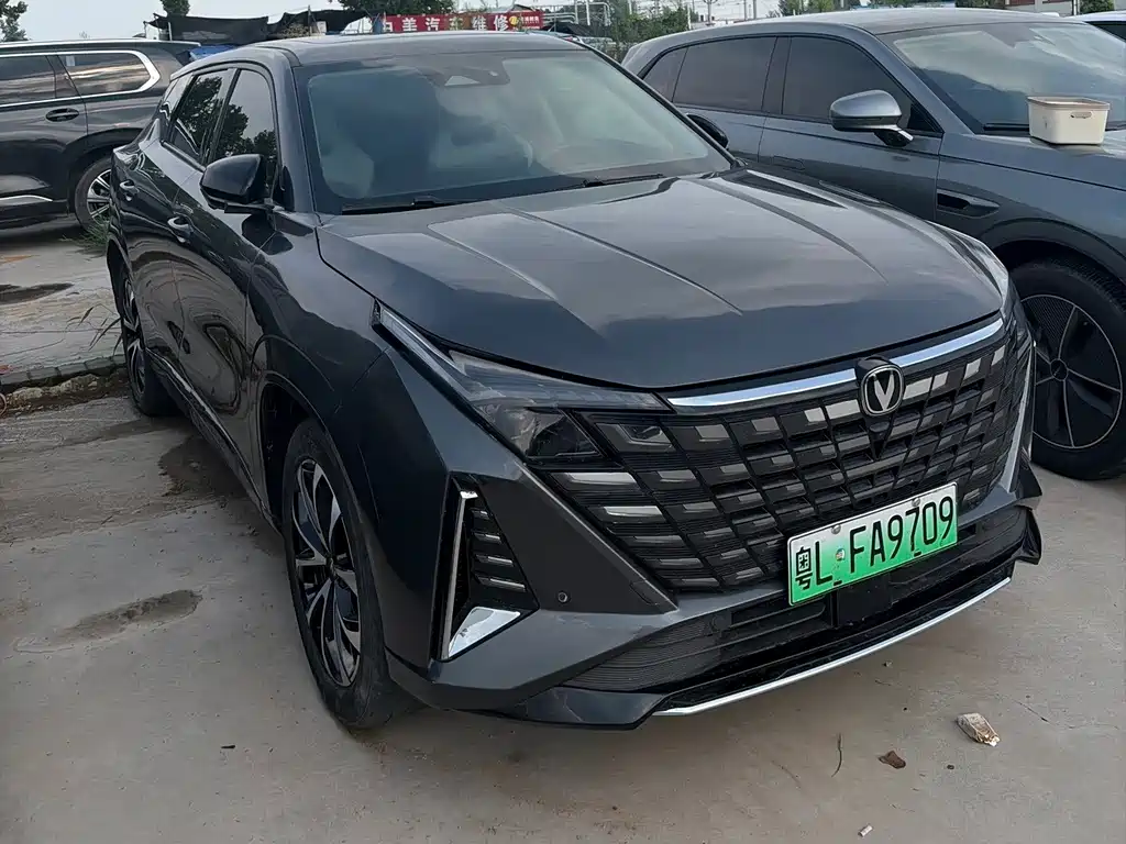 Changan UNI-Z New Energy — миниатюра 3