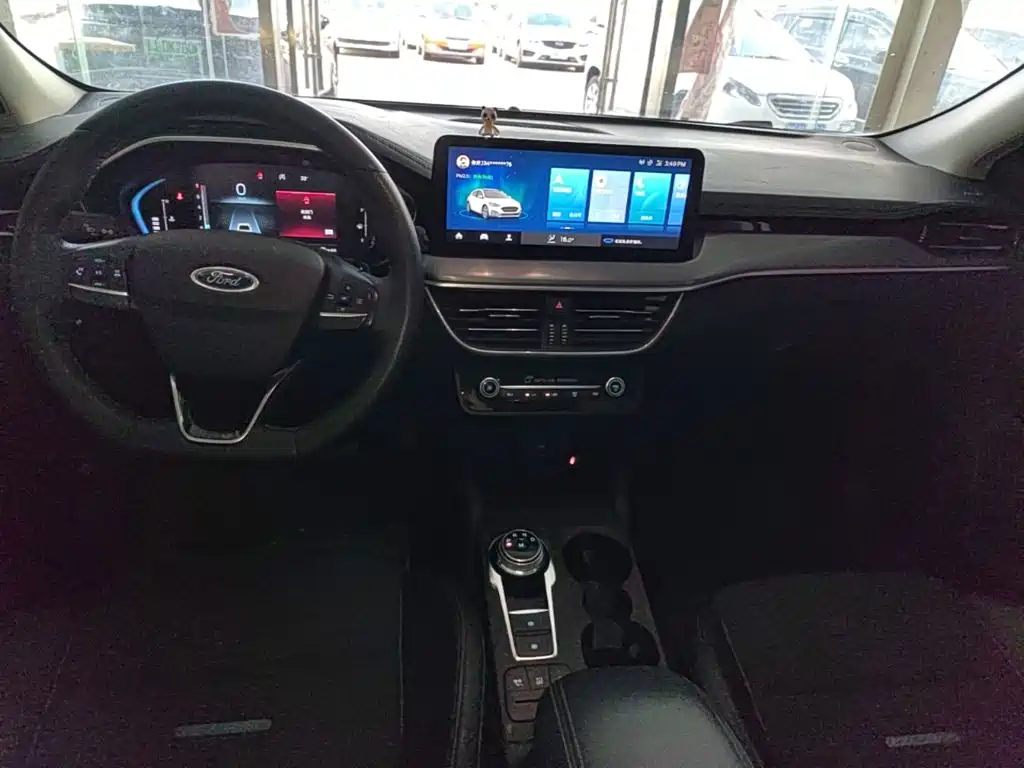 Ford Focus Active — миниатюра 10