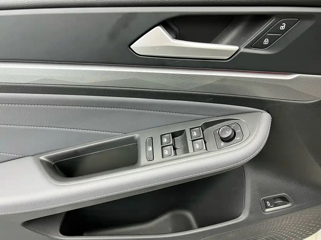 Volkswagen Lamando 2026 L GTS 380TSI