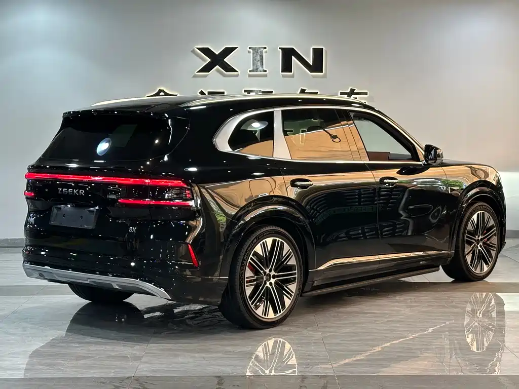 Zeekr 8X 2026 Ultra+ 70kWh