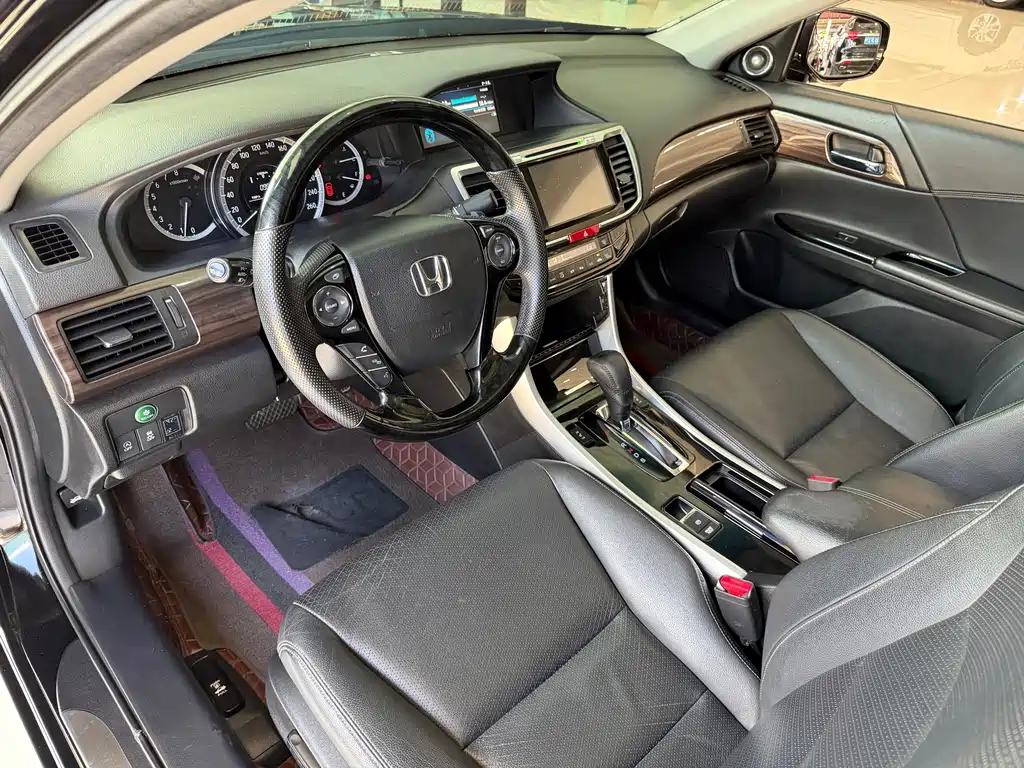 Honda Accord 2016 2.4L Luxury