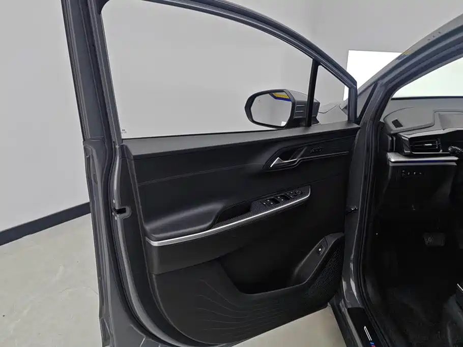 Hyundai Custo — миниатюра 7
