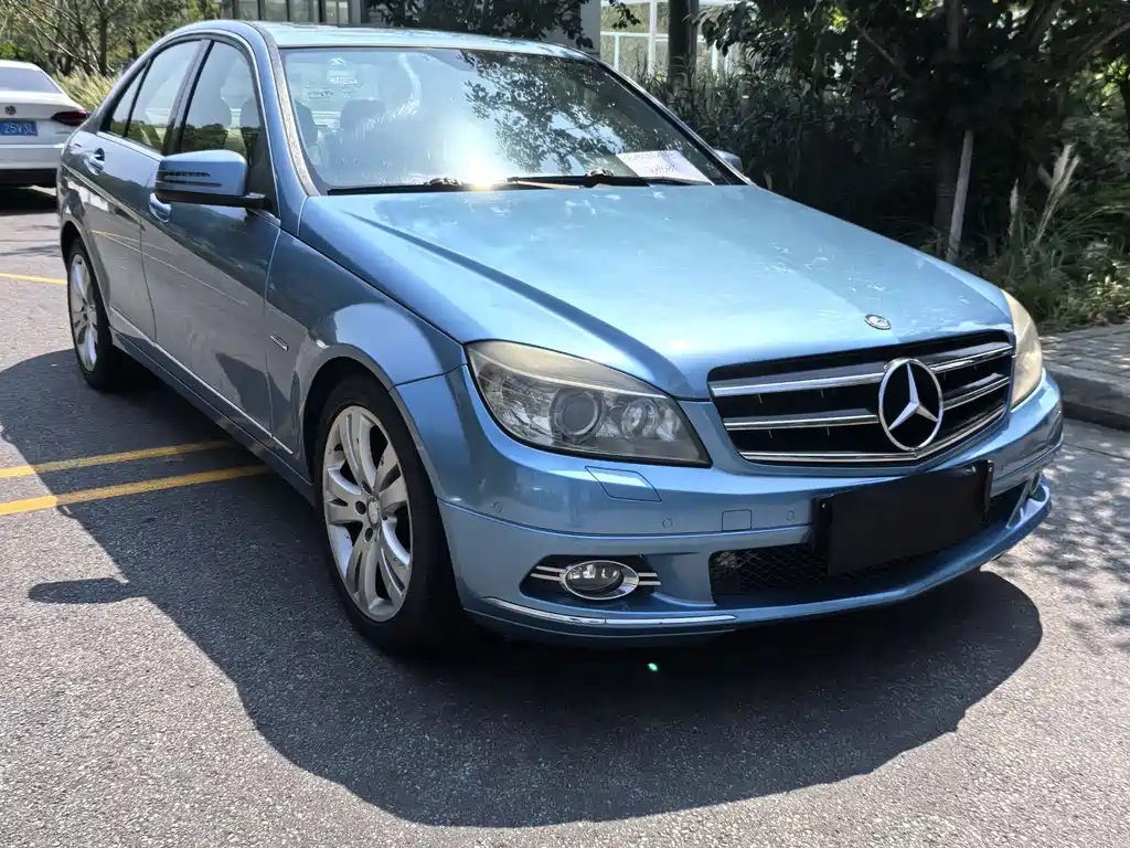 Mercedes-Benz C-Class 2010