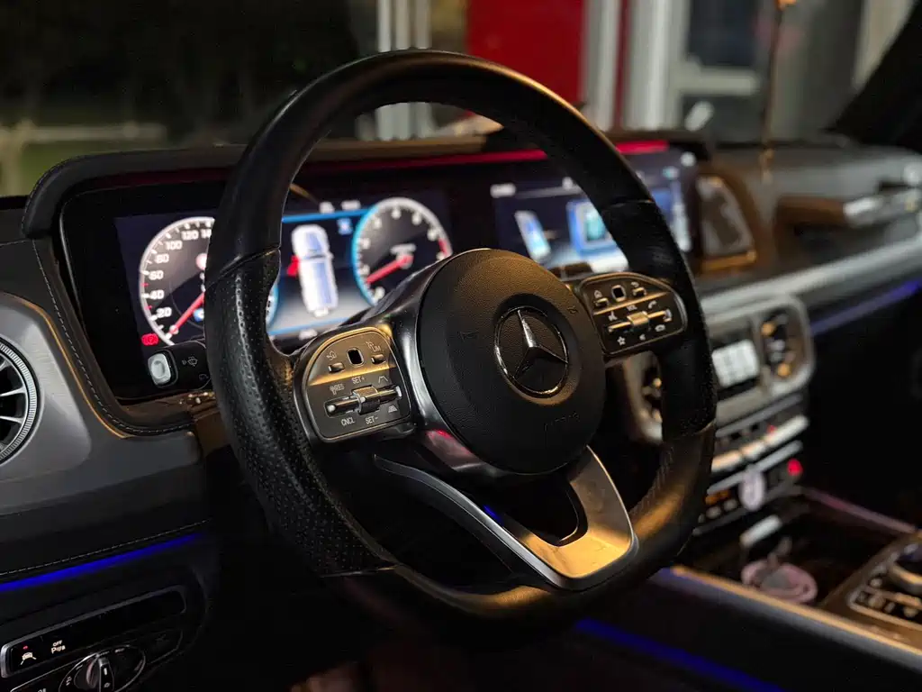 Mercedes-Benz G-Class — миниатюра 7