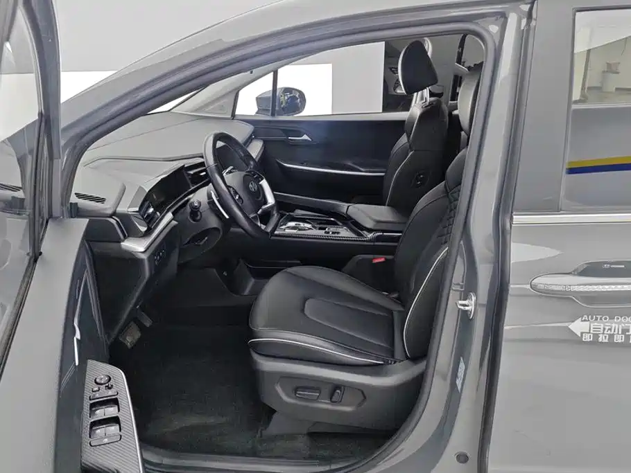Hyundai Custo — миниатюра 9
