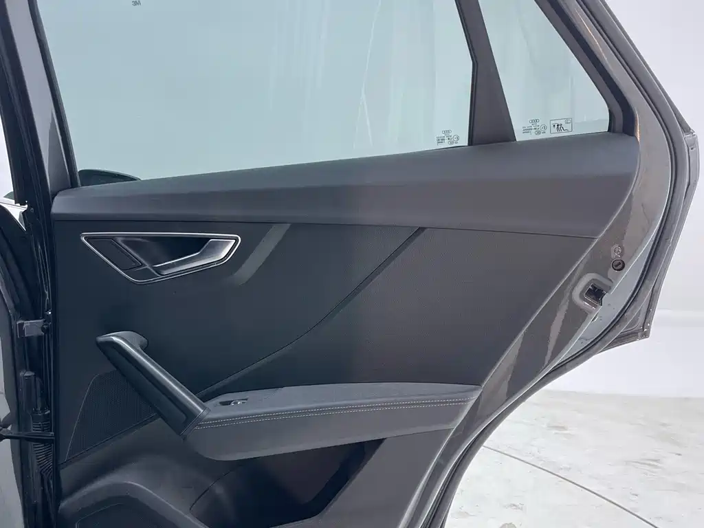 Audi Q2L — миниатюра 26