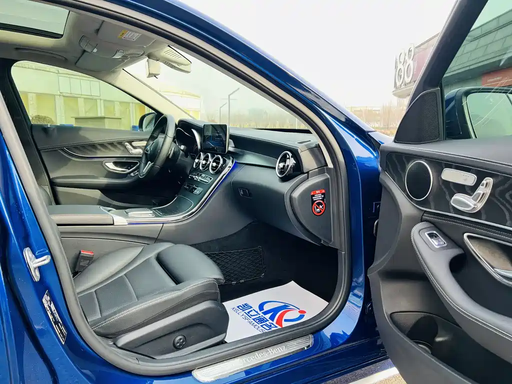 MERCEDES-BENZ C CLASS