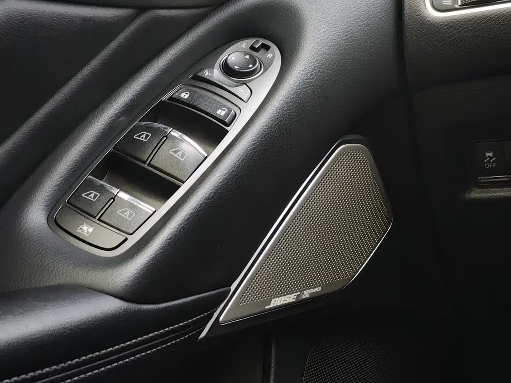 Infiniti Q50L — миниатюра 18