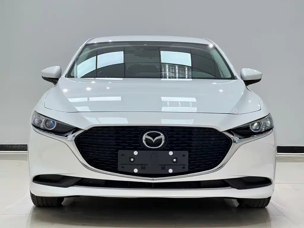 Mazda 3 Axela 2.0L Auto Quality Engine Edition, фото 2