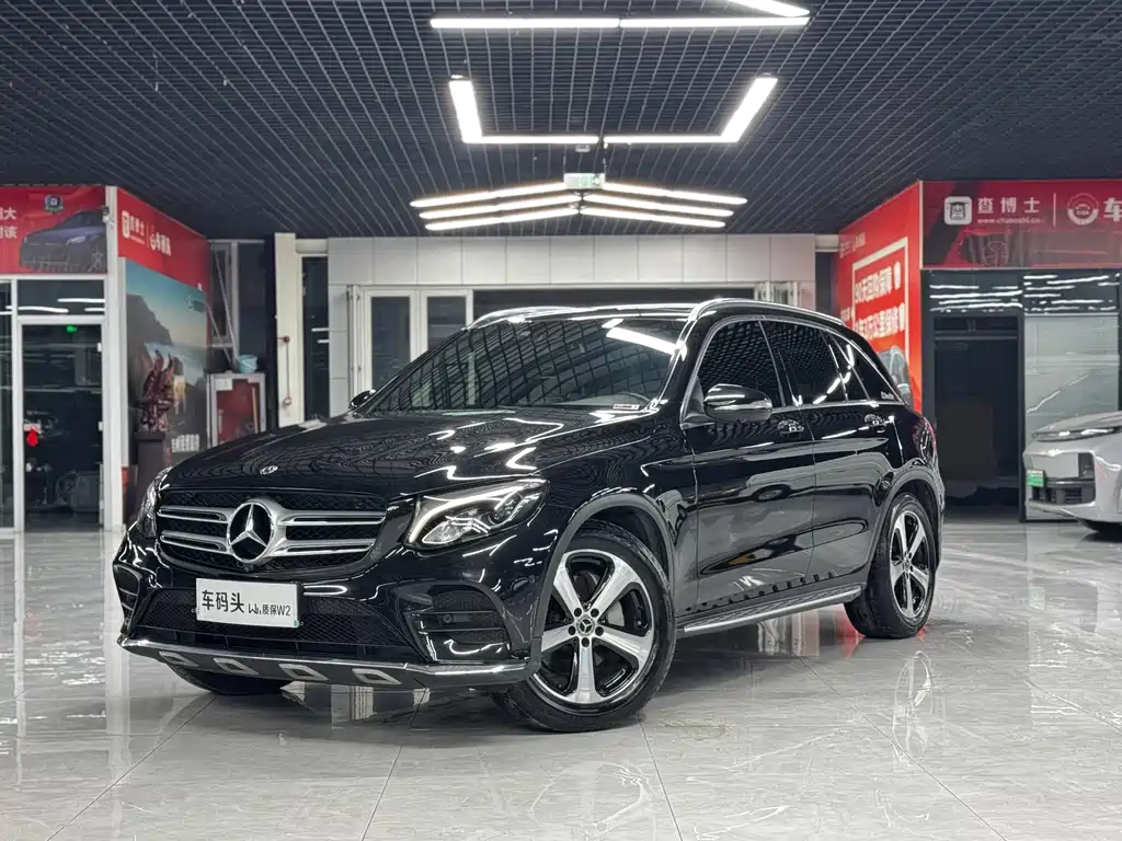 MERCEDES-BENZ GLC