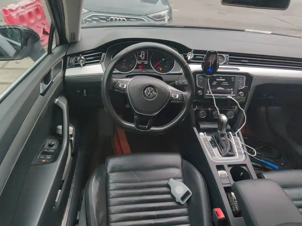 Volkswagen Magotan 2017 280TSI DSG Lead
