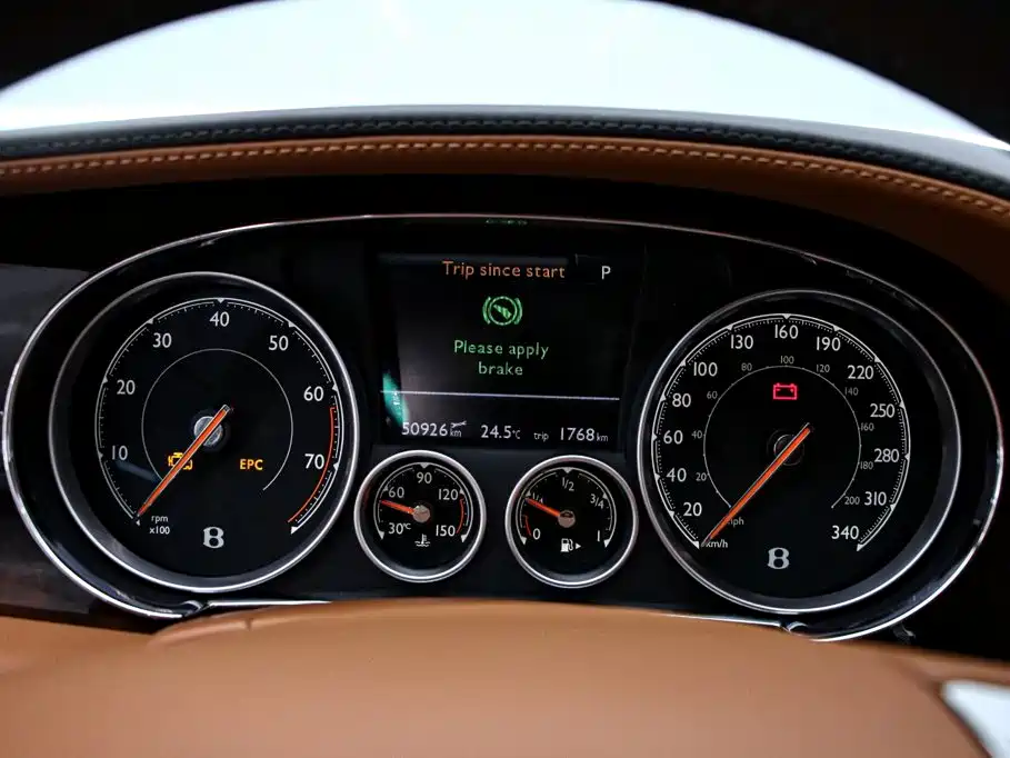 Bentley Flying Spur — миниатюра 6