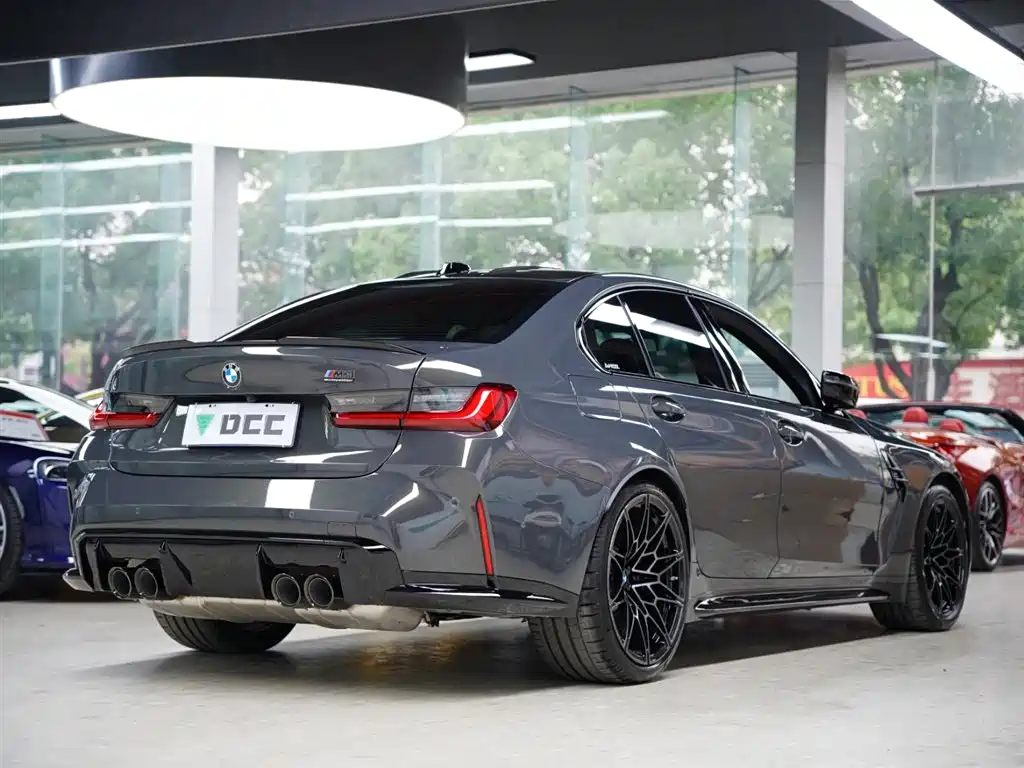 BMW M3 2024 M3