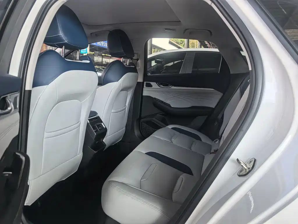 Geely Xingrui — миниатюра 15