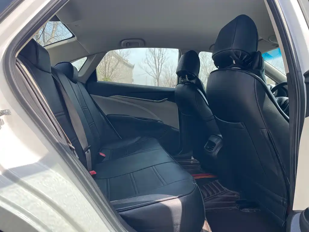 Buick Excelle — миниатюра 13