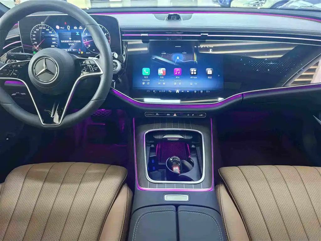 Mercedes-Benz E-Class — миниатюра 11