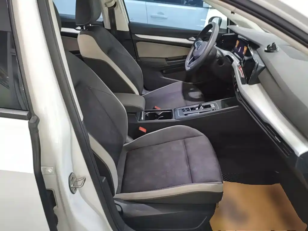 Volkswagen Golf — миниатюра 20