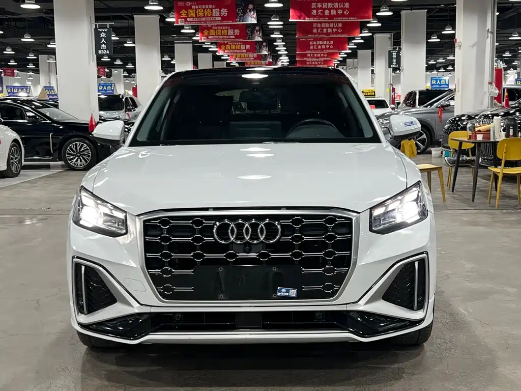 Audi Q2L 2022