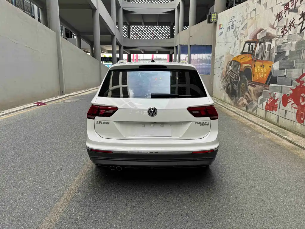 Volkswagen Tiguan L — миниатюра 5