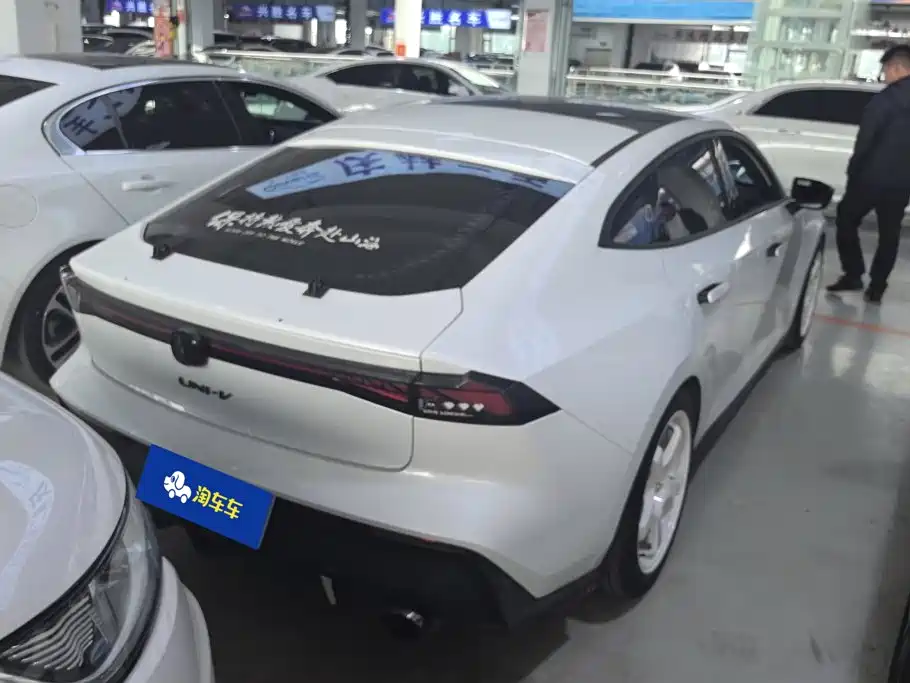 Changan UNI-V — миниатюра 3