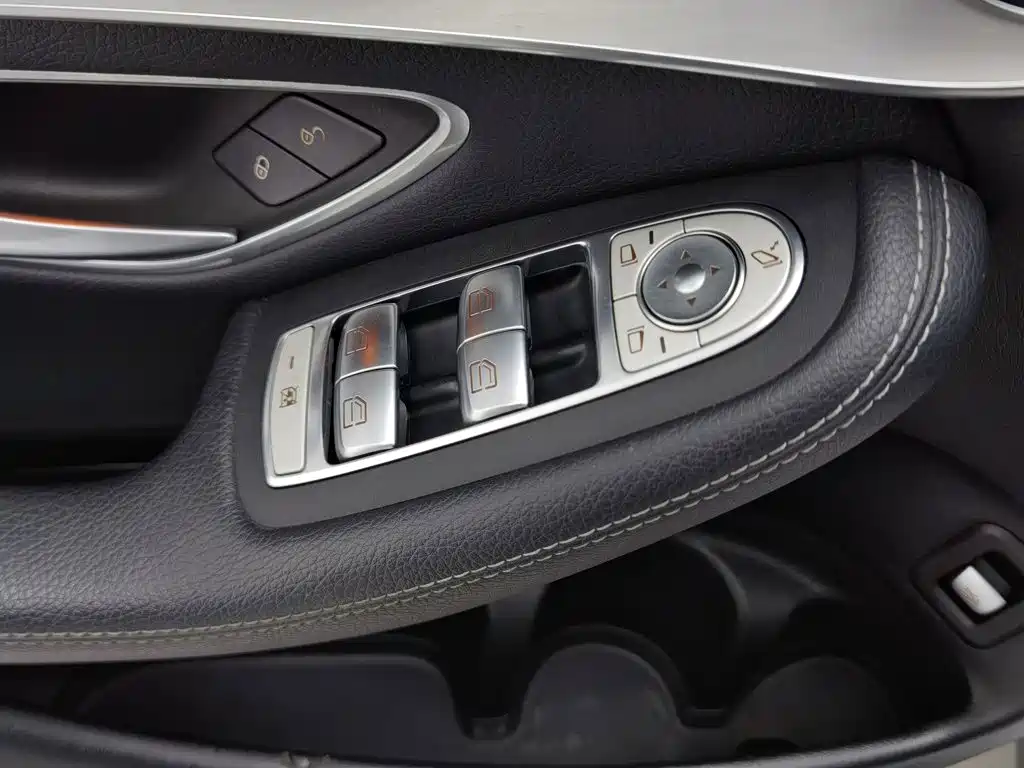Mercedes-Benz GLC 2021 GLC 260 L 4MATIC