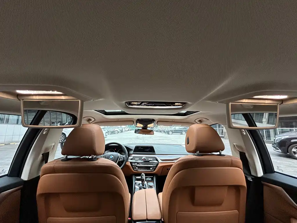 BMW 5 Series — миниатюра 15