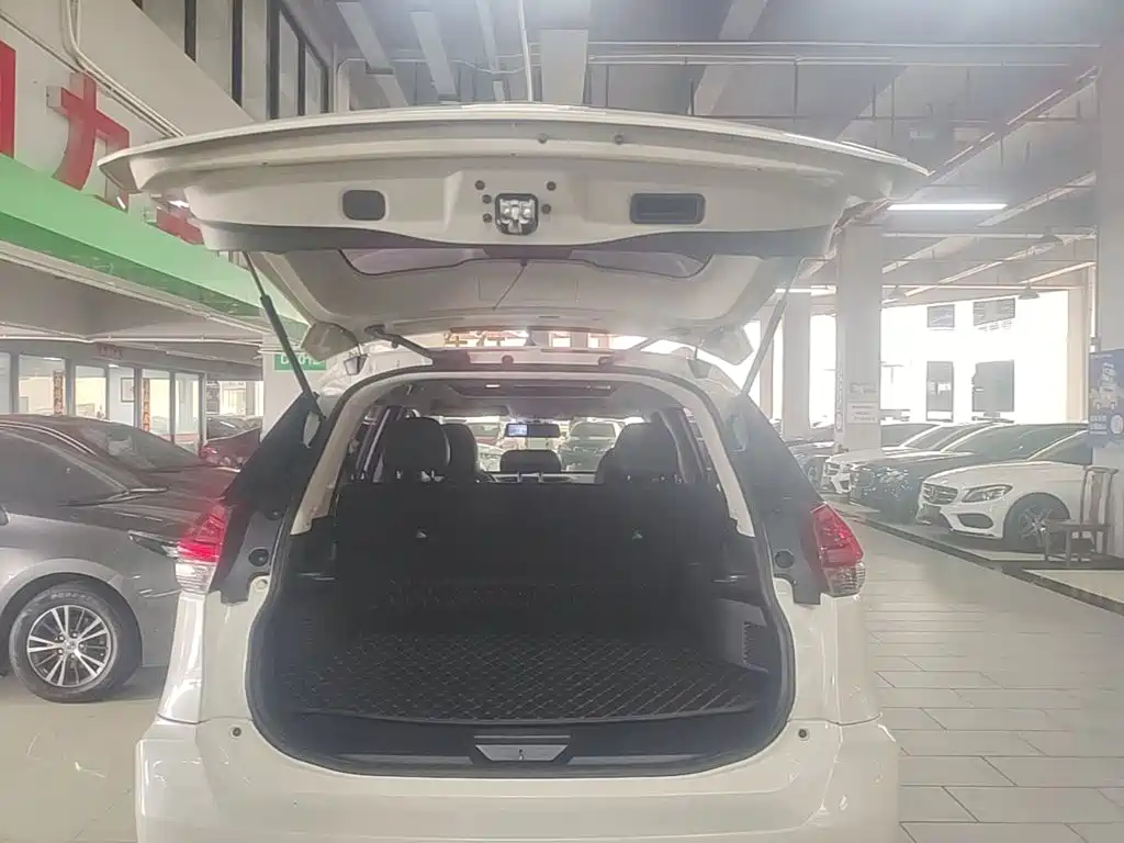 Nissan X-Trail — миниатюра 15